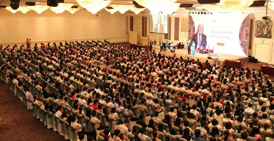 Buổi Tọa Đàm được diễn ra tại Hà Nội vào năm 2019 với gần 3500 người tham dự.