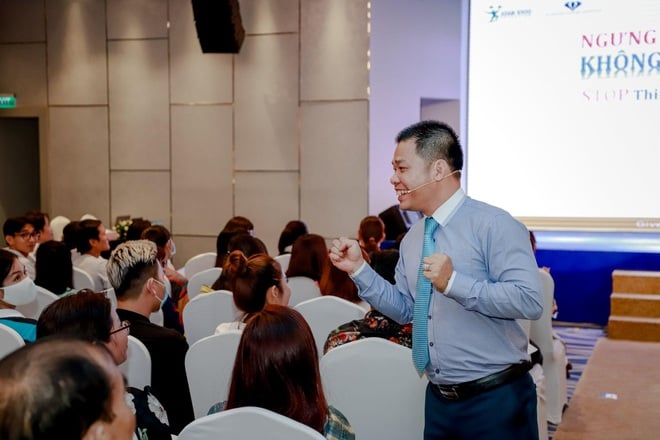 Mr. Nguyen Cong Binh – CEO of DCI Vietnam & Lecturer of Diamond Cutter Program.